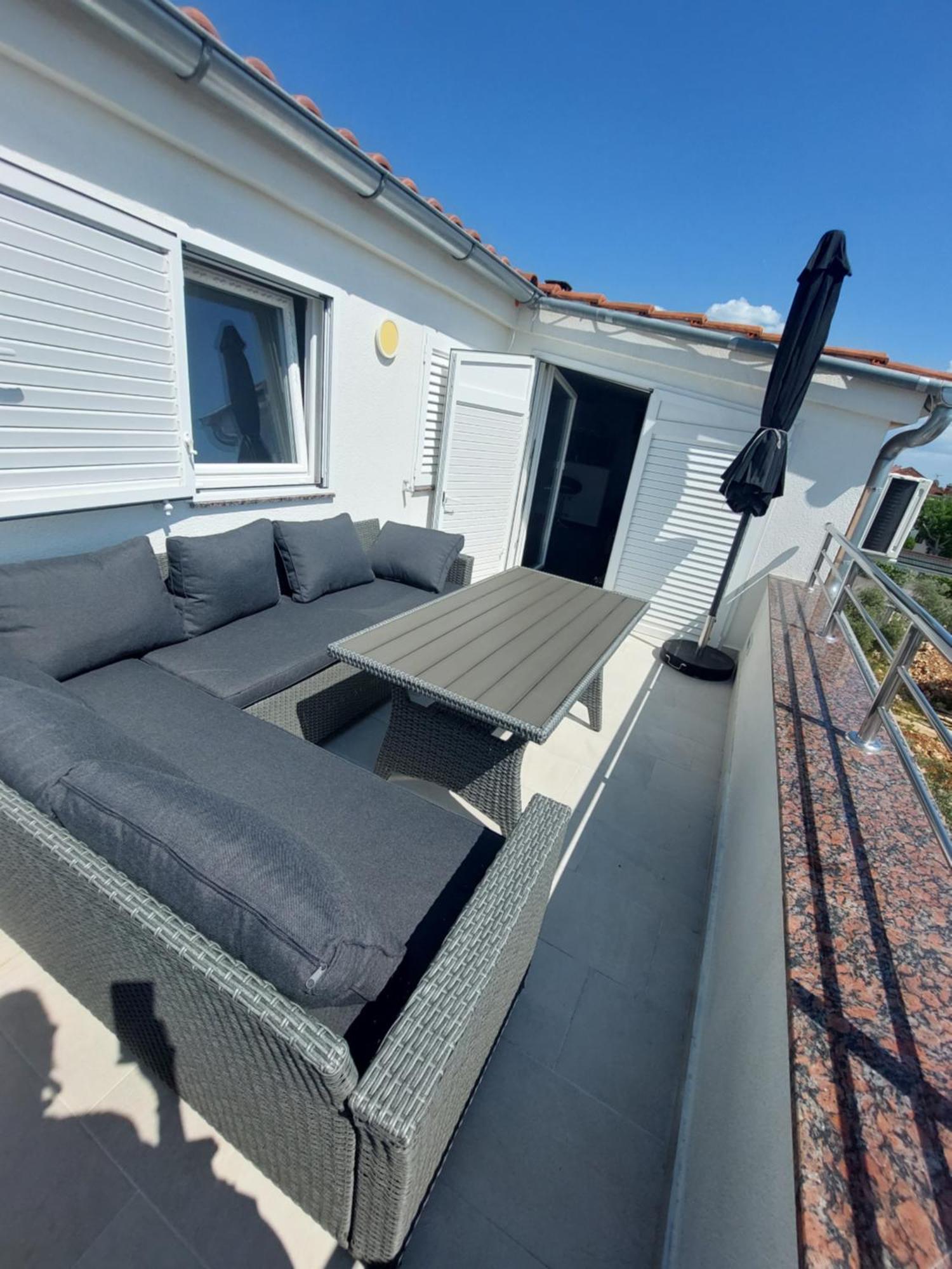Apartman Nella Biograd Na Moru Luaran gambar